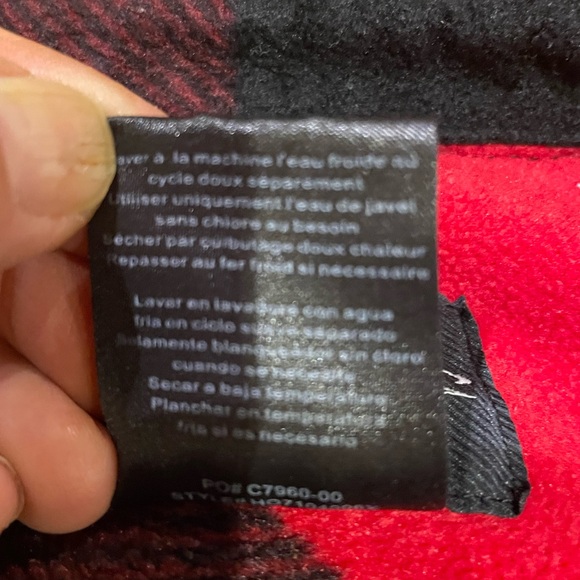 O’NEILL Red Checkered Flannel Shirt with snaps “buttons” - size large - Picture 10 of 11